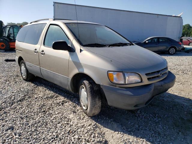 TOYOTA SIENNA LE 2000 with VIN 4T3ZF13C2YU252504 - Photo from auction