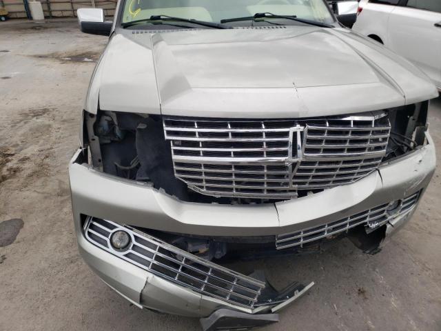 Photo 9 from auction – 2008 LINCOLN NAVIGATOR with VIN 5LMFU28558LJ20633