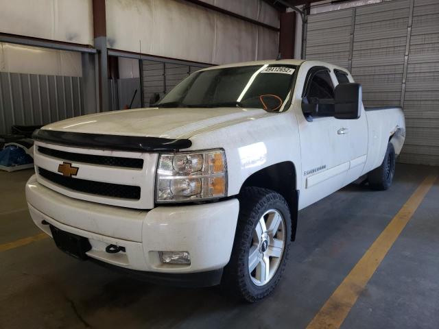 Photo 2 from auction – 2008 CHEVROLET SILVERADO with VIN 1GCEK19J58E188031