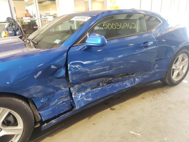Photo 9 from auction – 2017 CHEVROLET CAMARO with VIN 1G1FB1RX0H0166727