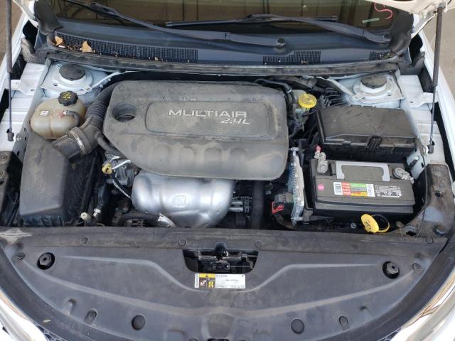 Photo 7 from auction – 2015 CHRYSLER 200 LIMITE with VIN 1C3CCCAB2FN744317