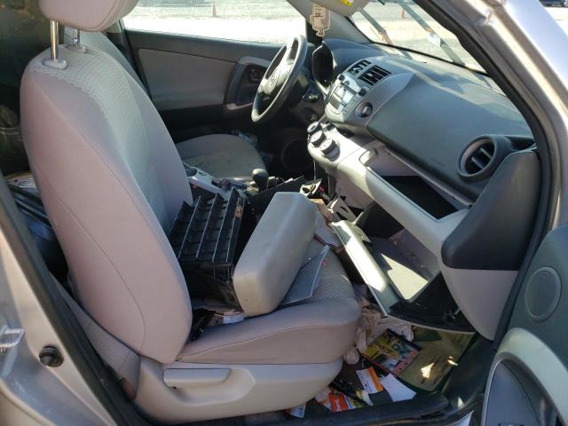 Photo 5 from auction – 2006 TOYOTA RAV4 with VIN JTMBD33V465041877