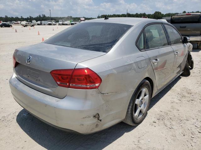 Photo 4 from auction – 2014 VOLKSWAGEN PASSAT S with VIN 1VWAP7A37EC010433