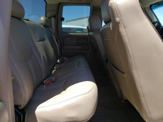 Photo 6 from auction – 2004 CHEVROLET SILVERADO with VIN 1GCHK29U84E256037