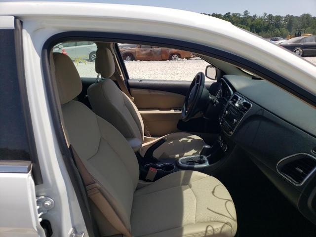 Photo 5 from auction – 2013 CHRYSLER 200 LX with VIN 1C3CCBAGXDN723640