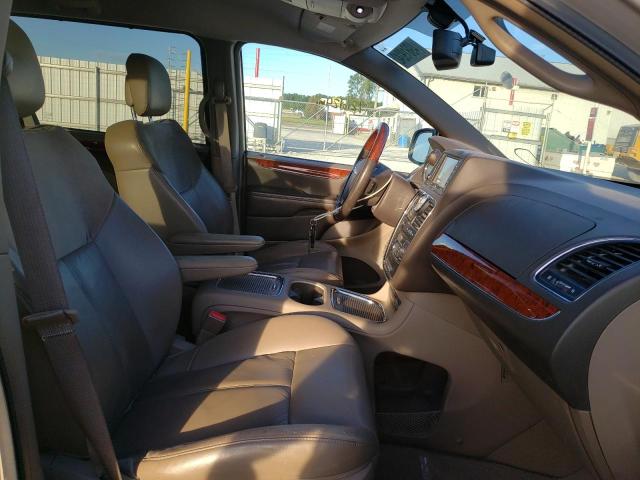 Photo 5 from auction – 2013 CHRYSLER TOWN & COU with VIN 2C4RC1GG8DR566071