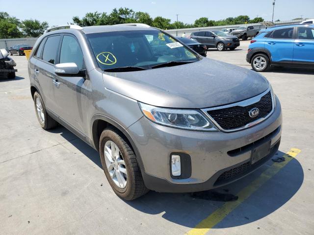 KIA SORENTO LX 2015 with VIN 5XYKT4A60FG622448 - Photo from auction