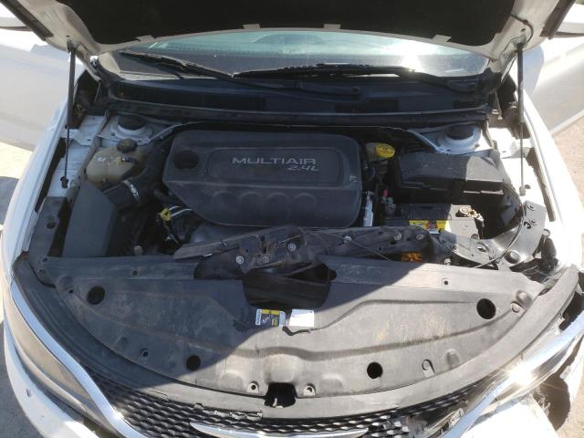 Photo 7 from auction – 2016 CHRYSLER 200 LIMITE with VIN 1C3CCCAB4GN126966