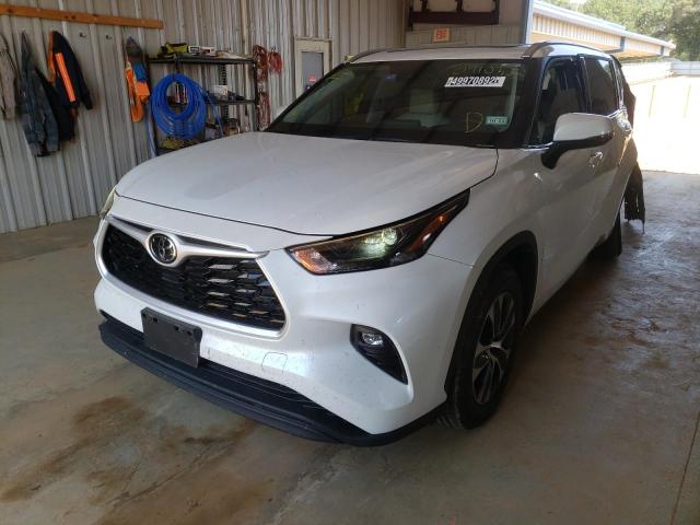 Photo 2 from auction – 2022 TOYOTA HIGHLANDER with VIN 5TDGZRAH2NS091032