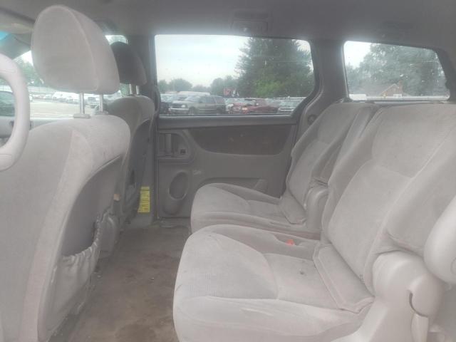 Photo 6 from auction – 2004 TOYOTA SIENNA CE with VIN 5TDZA23C44S175330
