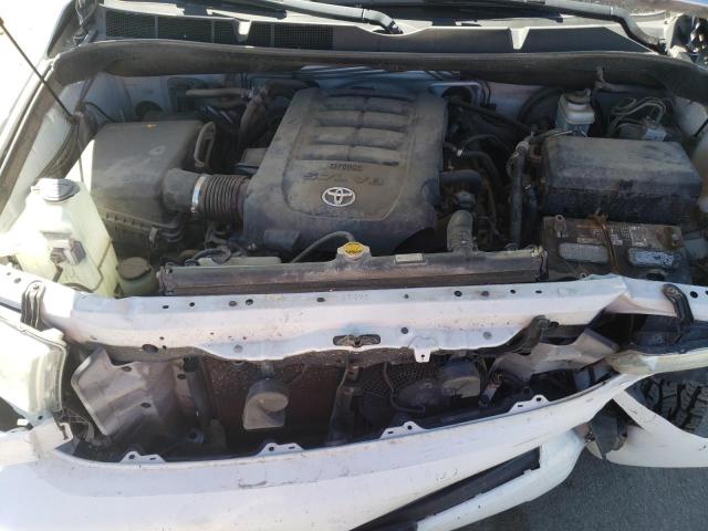 Photo 7 from auction – 2012 TOYOTA SEQUOIA with VIN 5TDBY5G11CS068130