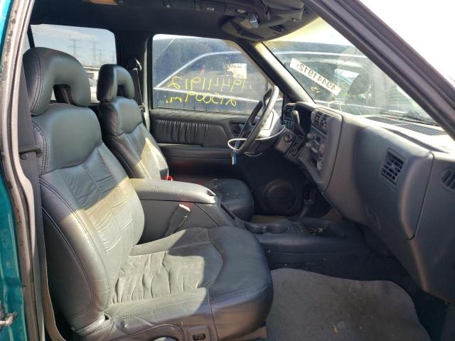 Photo 5 from auction – 1996 CHEVROLET BLAZER with VIN 1GNDT13W2T2116220