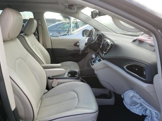 Photo 5 from auction – 2017 CHRYSLER PACIFICA L with VIN 2C4RC1GG4HR560211