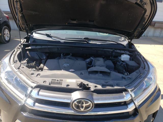 Photo 7 from auction – 2019 TOYOTA HIGHLANDER with VIN 5TDDZRFHXKS736842