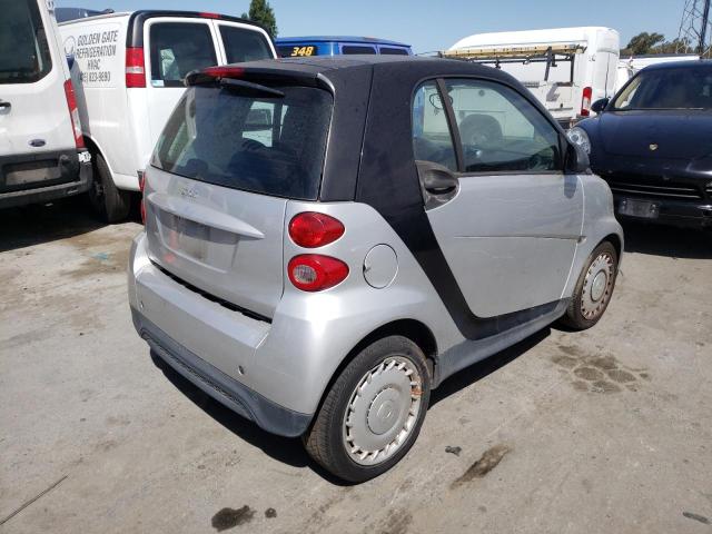 Photo 4 from auction – 2013 SMART FORTWO PUR with VIN WMEEJ3BA5DK609848