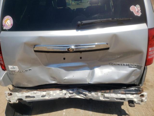 Photo 9 from auction – 2010 CHRYSLER TOWN & COU with VIN 2A4RR5DX0AR329784