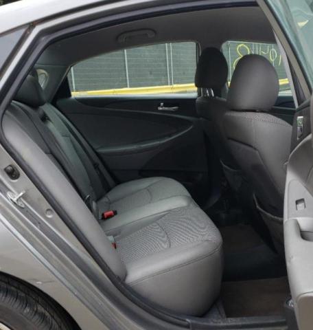 Photo 6 from auction – 2013 HYUNDAI SONATA SE with VIN 5NPEC4AC0DH519216