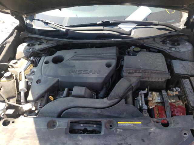 Photo 7 from auction – 2017 NISSAN ALTIMA 2.5 with VIN 1N4AL3AP4HC125317