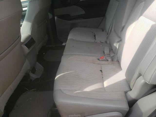 Photo 6 from auction – 2015 TOYOTA HIGHLANDER with VIN 5TDBKRFH0FS168747