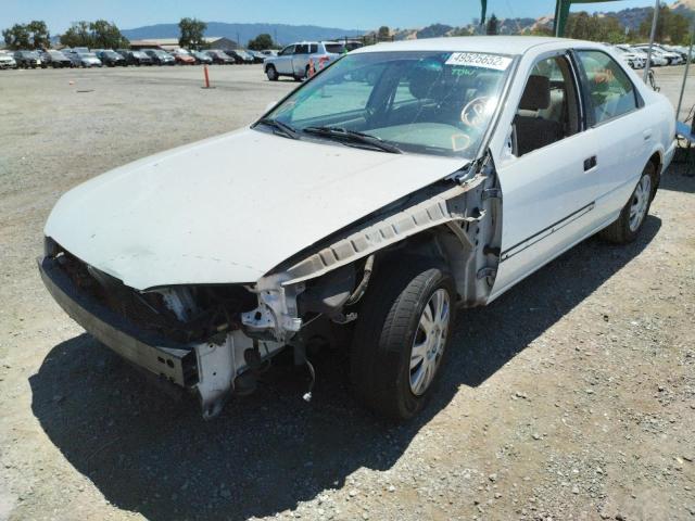 Photo 2 from auction – 2000 TOYOTA CAMRY CE with VIN JT2BG22K7Y0434676