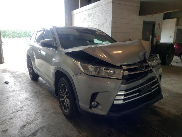 TOYOTA HIGHLANDER 2017 z numerem VIN 5TDJZRFH8HS481278 - Zdjęcie z aukcji