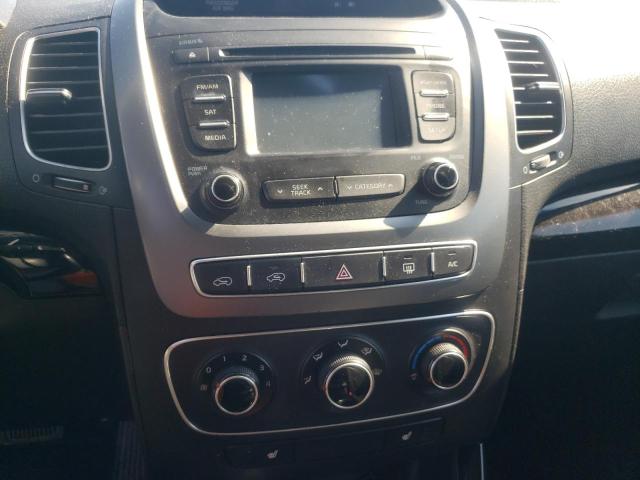 Photo 9 from auction – 2015 KIA SORENTO LX with VIN 5XYKT3A66FG591555