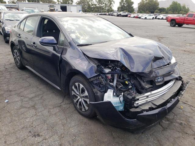 TOYOTA COROLLA LE 2022 with VIN JTDEAMDE4NJ044567 - Photo from auction