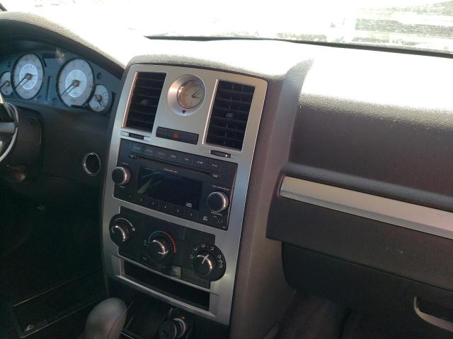 Photo 9 from auction – 2010 CHRYSLER 300 with VIN 2C3CA4CD6AH173880