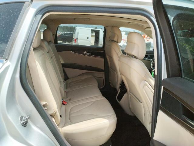 Photo 6 from auction – 2016 LINCOLN MKC RESERV with VIN 2LMTJ8LR6GBL28065