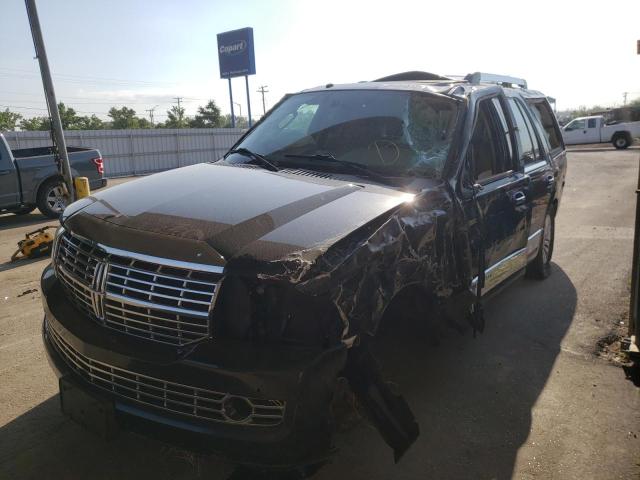 Photo 2 from auction – 2010 LINCOLN NAVIGATOR with VIN 5LMJJ2J5XAEJ10834