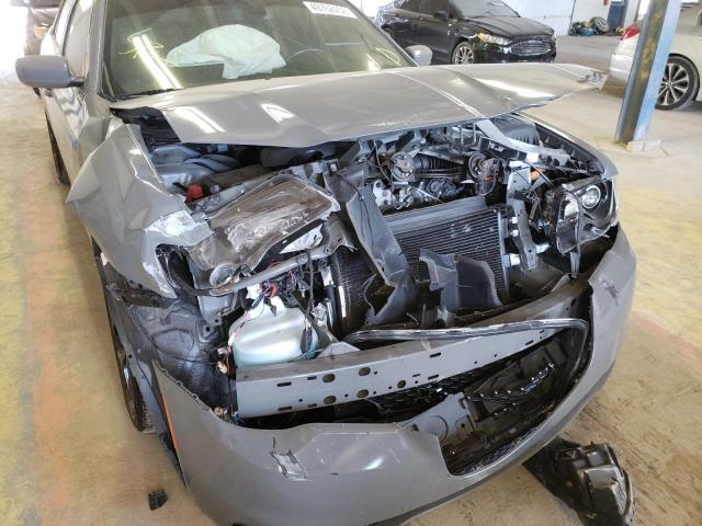 Photo 9 from auction – 2019 CHRYSLER 300 S with VIN 2C3CCABG0KH537832