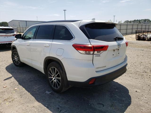 Photo 3 from auction – 2018 TOYOTA HIGHLANDER with VIN 5TDJZRFH8JS815587