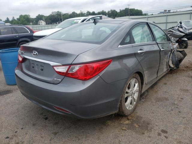 Photo 4 from auction – 2013 HYUNDAI SONATA SE with VIN 5NPEC4AC4DH619657