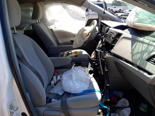 Photo 5 from auction – 2014 TOYOTA SIENNA LE with VIN 5TDKK3DC7ES524033