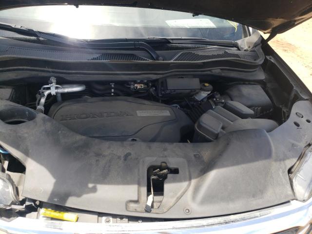 Photo 7 from auction – 2018 HONDA PILOT TOUR with VIN 5FNYF6H96JB031313