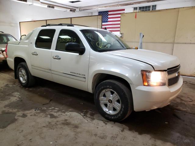 CHEVROLET AVALANCHE 2011 with VIN 3GNTKGE37BG319405 - Photo from auction