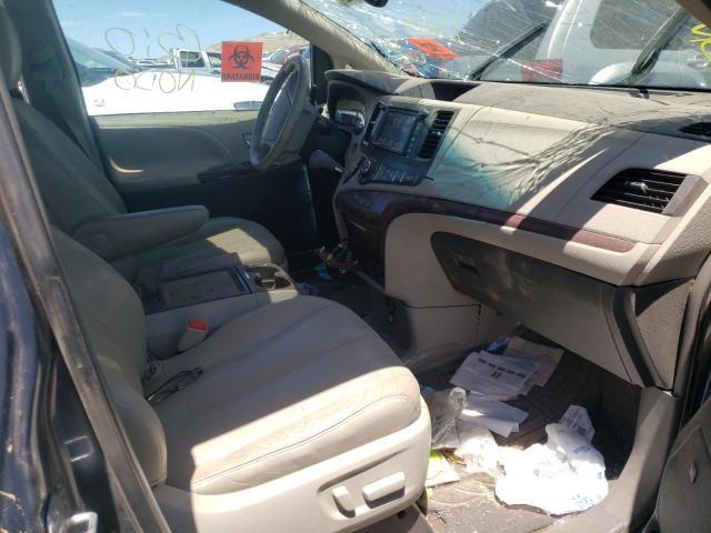 Photo 5 from auction – 2013 TOYOTA SIENNA XLE with VIN 5TDYK3DC8DS359621