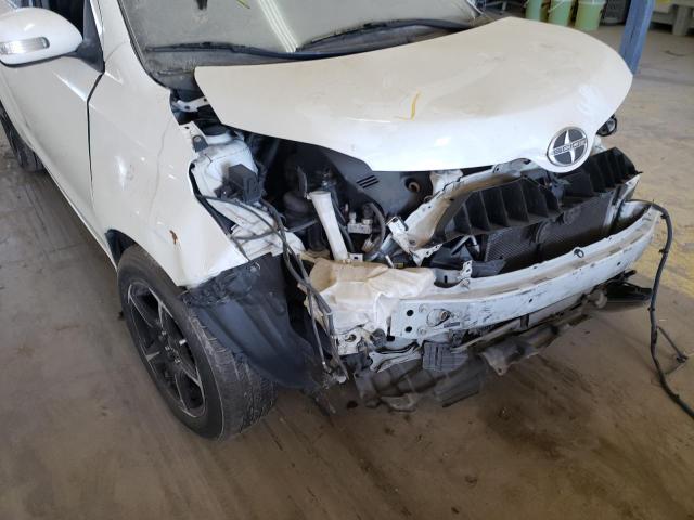 Photo 9 from auction – 2011 TOYOTA SCION XD with VIN JTKKU4B47B1012737