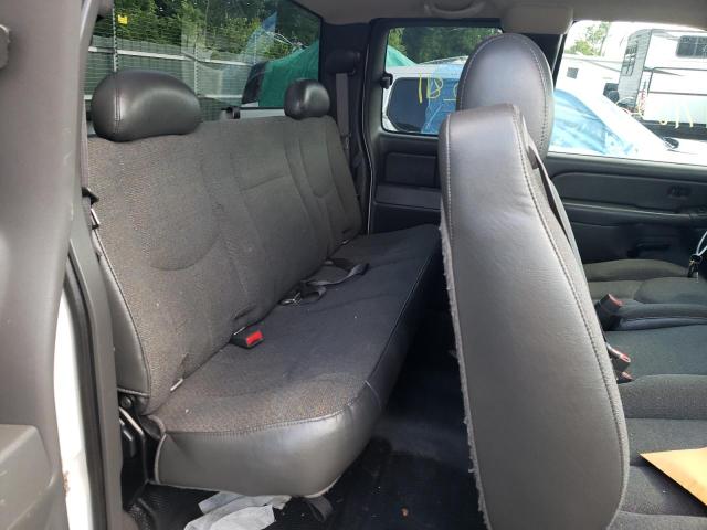 Photo 6 from auction – 2005 CHEVROLET SILVERADO with VIN 1GCHK29U95E287055