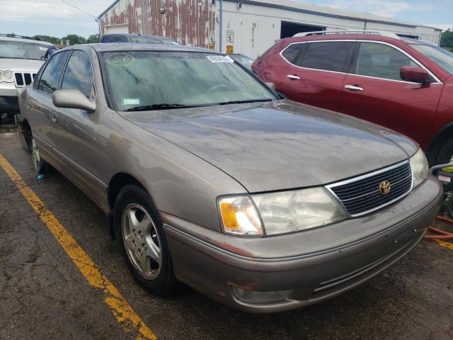 TOYOTA AVALON XL 1998 with VIN 4T1BF18B6WU251492 - Photo from auction