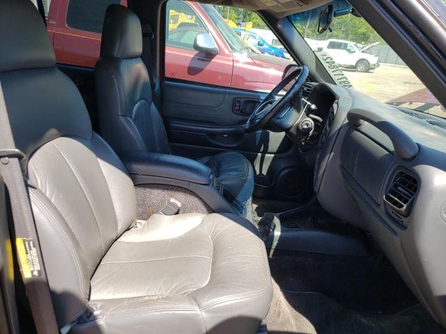 Photo 5 from auction – 2004 CHEVROLET BLAZER with VIN 1GNDT13X34K111795