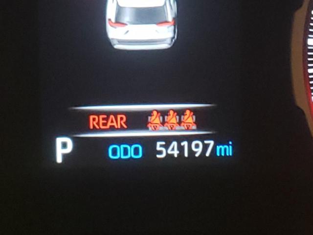 Photo 8 from auction – 2020 TOYOTA RAV4 XLE with VIN 2T3W1RFV4LC057110