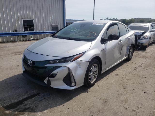 Photo 2 from auction – 2017 TOYOTA PRIUS PRIM with VIN JTDKARFP7H3041766