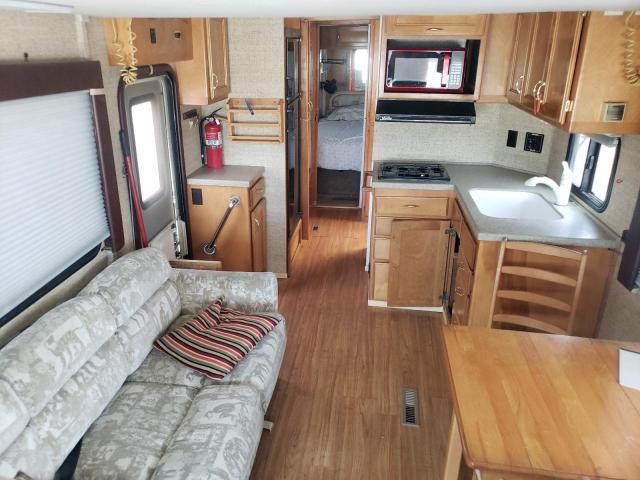 Photo 6 from auction – 1996 SAFA MOTORHOME with VIN 1GBLP37F9T3305976