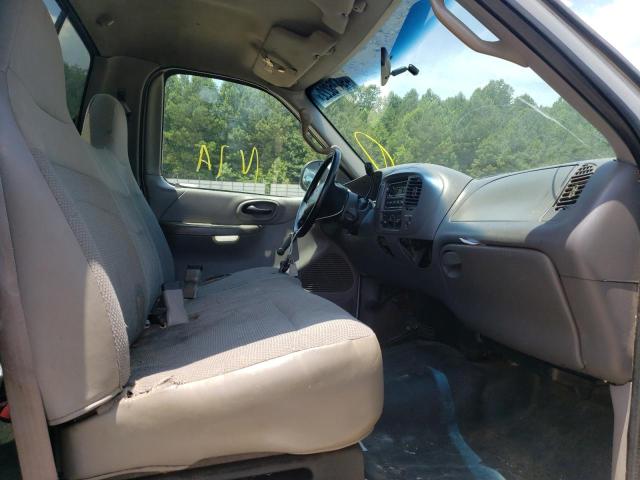 Photo 5 from auction – 2000 FORD F150 with VIN 1FTRF17W2YNA47972