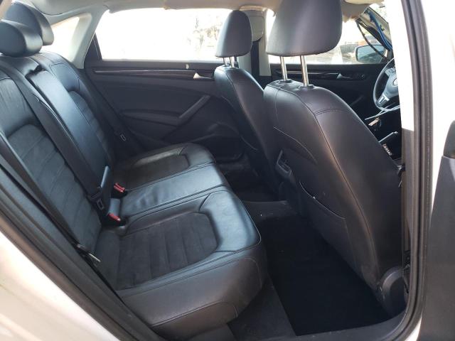 Photo 6 from auction – 2015 VOLKSWAGEN PASSAT SEL with VIN 1VWCM7A30FC024967