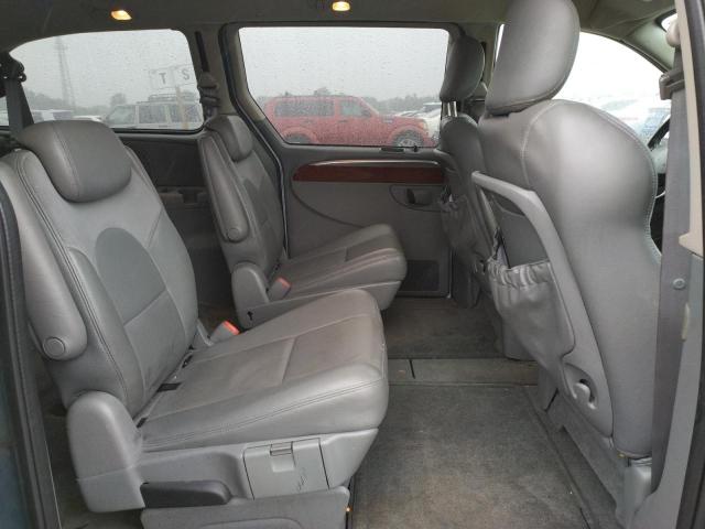 Photo 6 from auction – 2005 CHRYSLER TOWN & COU with VIN 2C8GP64L55R430846