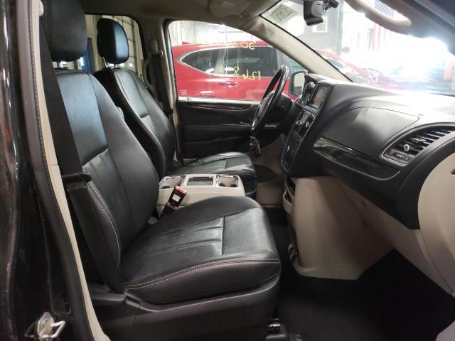 Photo 5 from auction – 2016 CHRYSLER TOWN & COU with VIN 2C4RC1BG5GR231152
