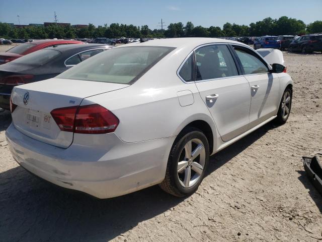 Photo 4 from auction – 2012 VOLKSWAGEN PASSAT SE with VIN 1VWBP7A33CC028560