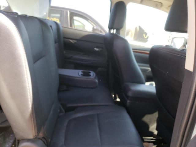 Photo 6 from auction – 2014 MITSUBISHI OUTLANDER with VIN JA4AD3A36EZ013304